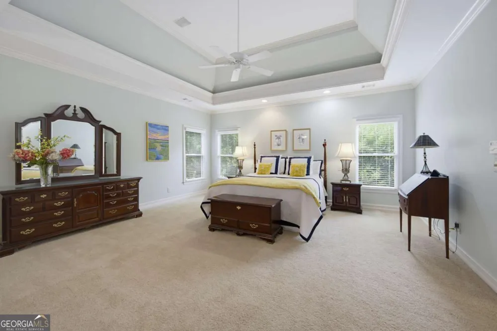 5570 Stoneleigh DR Suwanee, GA 30024
