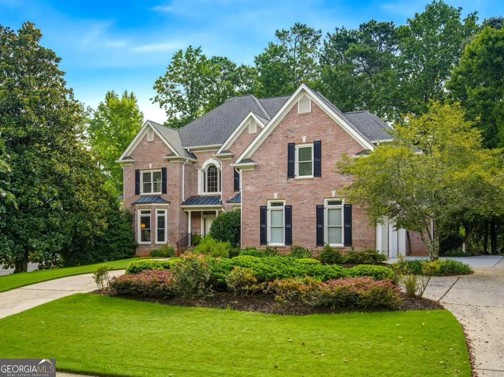 5570 Stoneleigh DR Suwanee, GA 30024