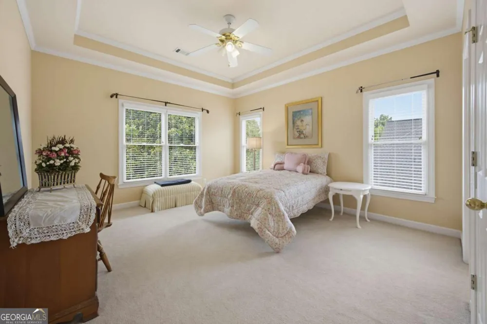 5570 Stoneleigh DR Suwanee, GA 30024