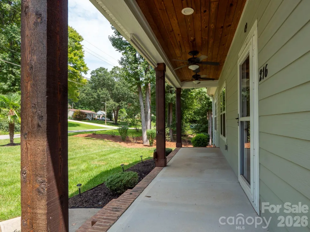 216 Paradise Drive Belmont, NC 28012