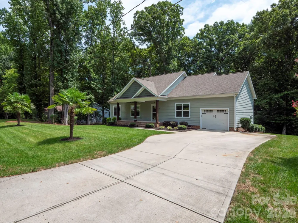 216 Paradise Drive Belmont, NC 28012