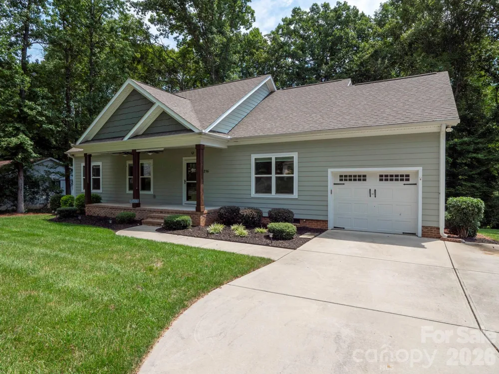 216 Paradise Drive Belmont, NC 28012
