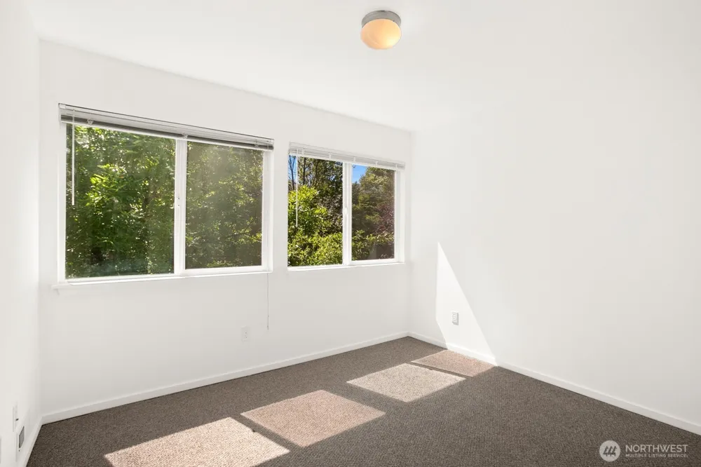 3308 S Holly Place Seattle, WA 98118