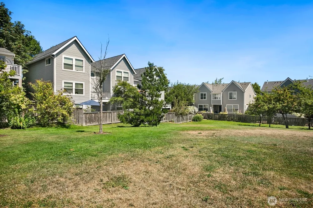 3308 S Holly Place Seattle, WA 98118