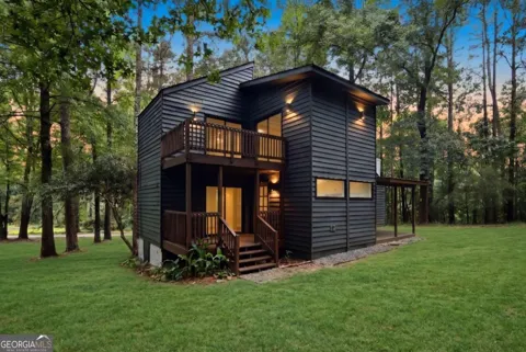 720 Twin Pines RD