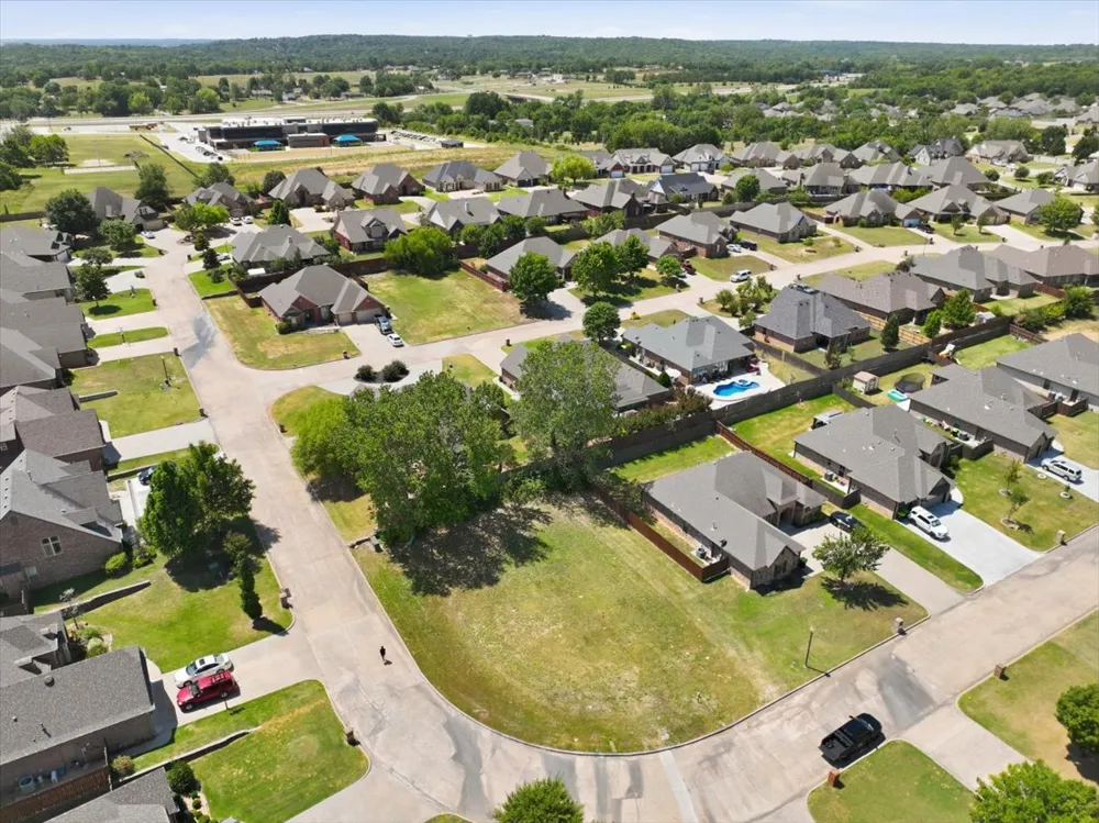 Magnolia Drive Ada, OK 74820