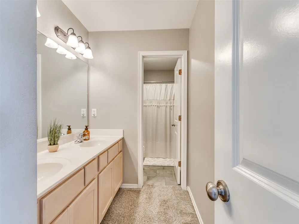 304 E Wichita Street Broken Arrow, OK 74012