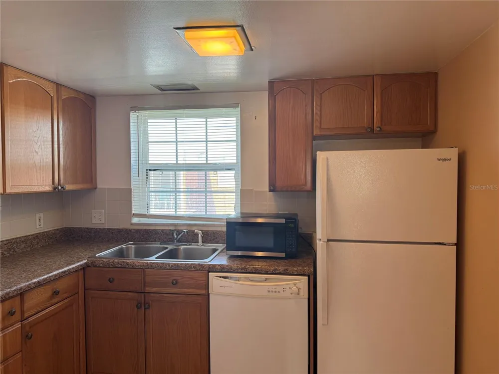8542 10TH STREET #C St Petersburg, FL 33702