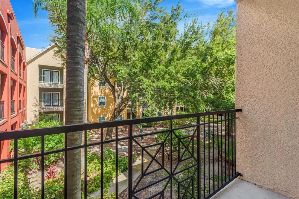 1810 E PALM AVENUE #5205 Tampa, FL 33605