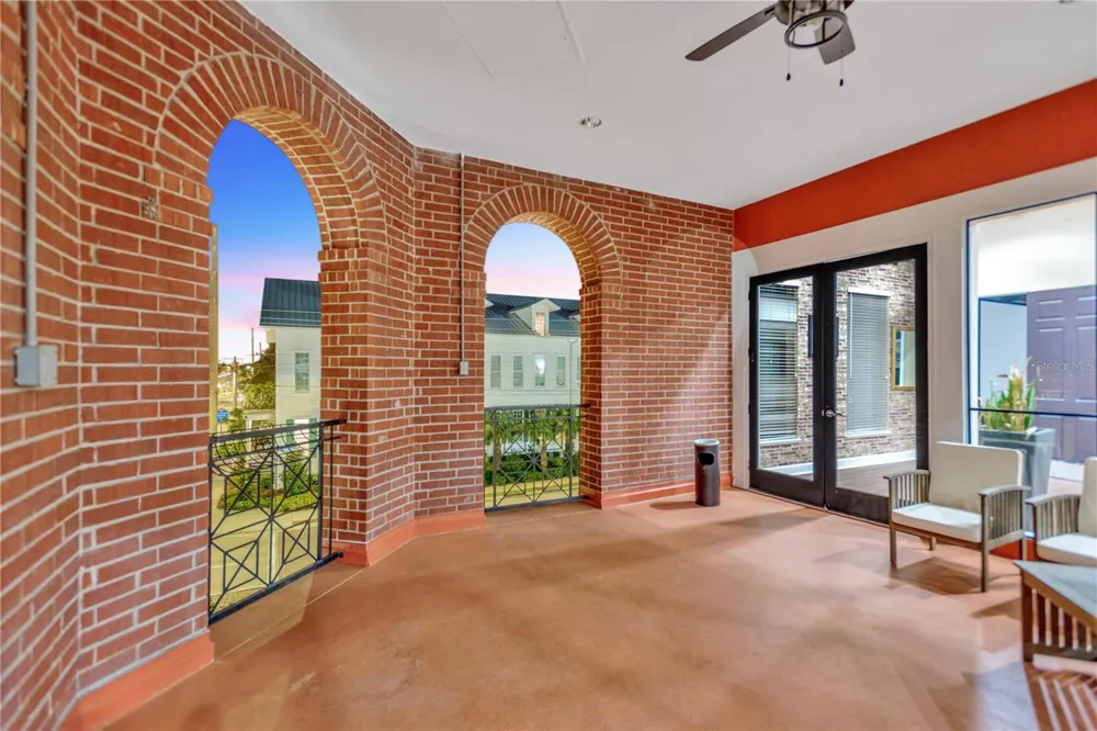 1810 E PALM AVENUE #5205 Tampa, FL 33605