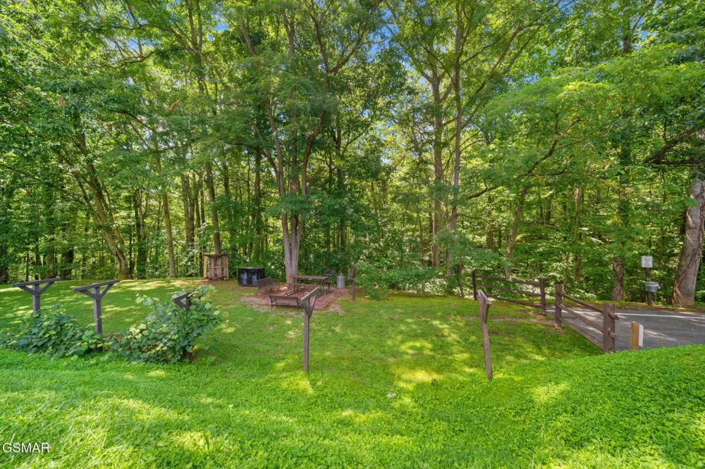 1081 Cove Road #APT 1011 Sevierville, TN 37876