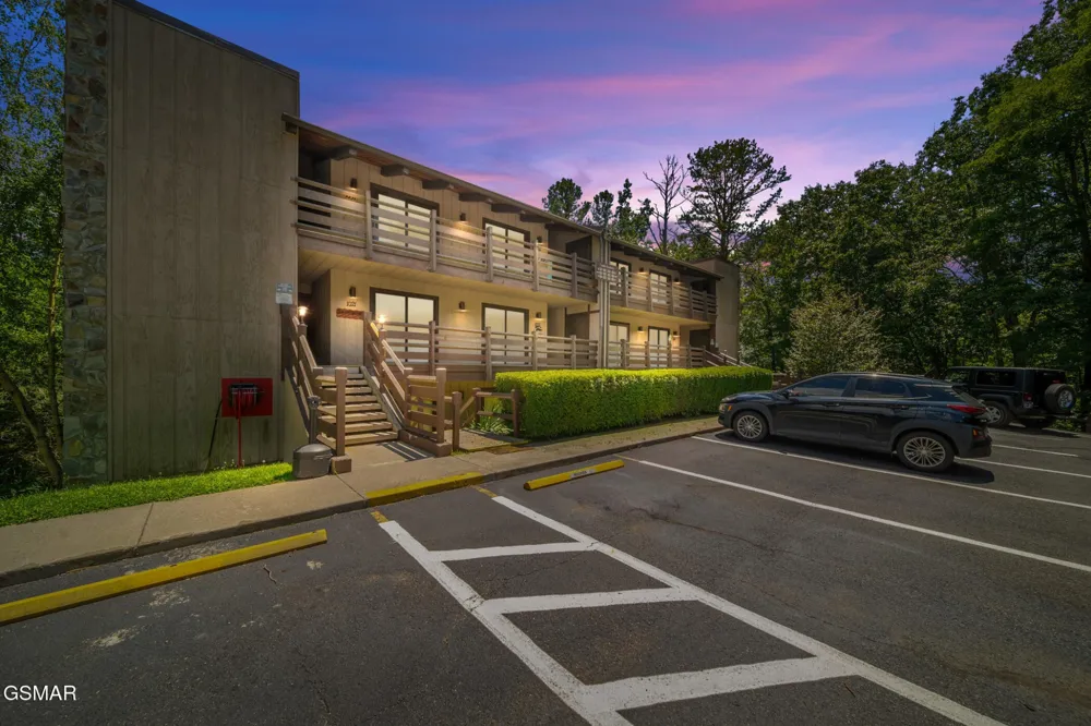 1081 Cove Road #APT 1011 Sevierville, TN 37876