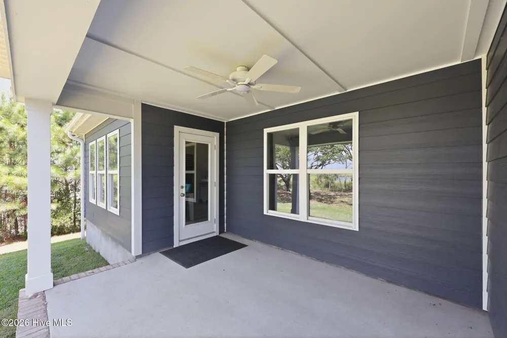1504 Mainsail Road Morehead City, NC 28557
