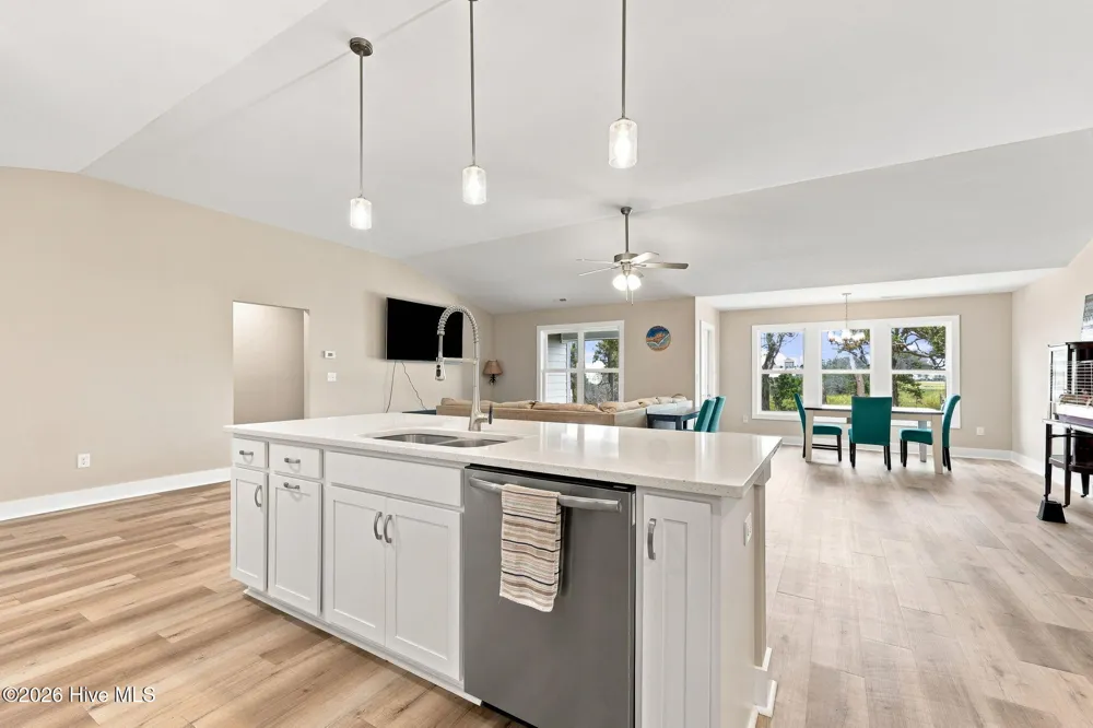 1504 Mainsail Road Morehead City, NC 28557