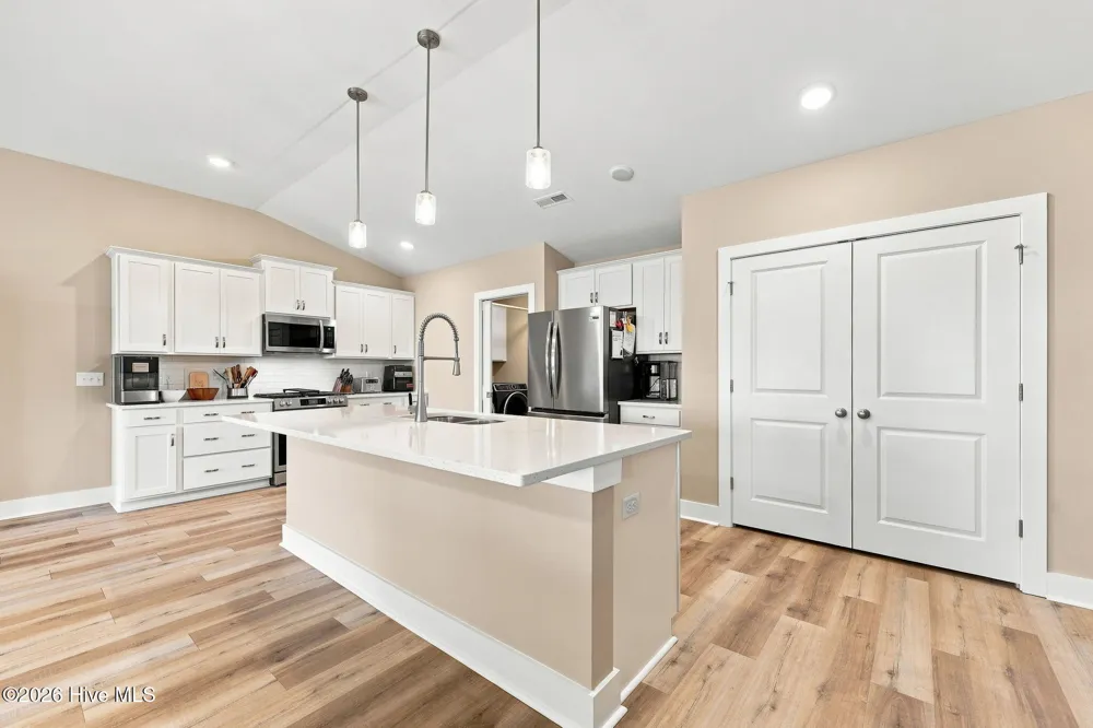 1504 Mainsail Road Morehead City, NC 28557