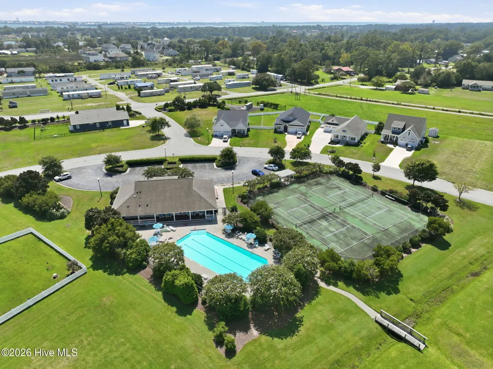 1504 Mainsail Road Morehead City, NC 28557