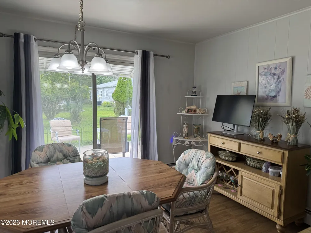 179 Biabou Drive Toms River, NJ 08757