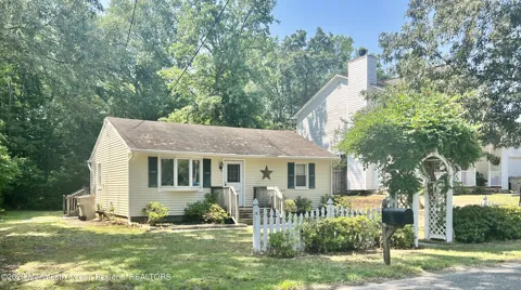 706 Riverside Drive