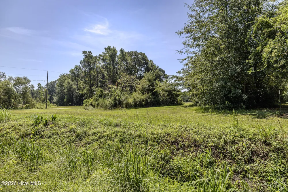 602 E Gertrude Street Fairmont, NC 28340