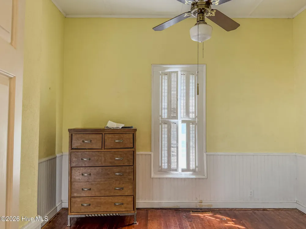602 E Gertrude Street Fairmont, NC 28340