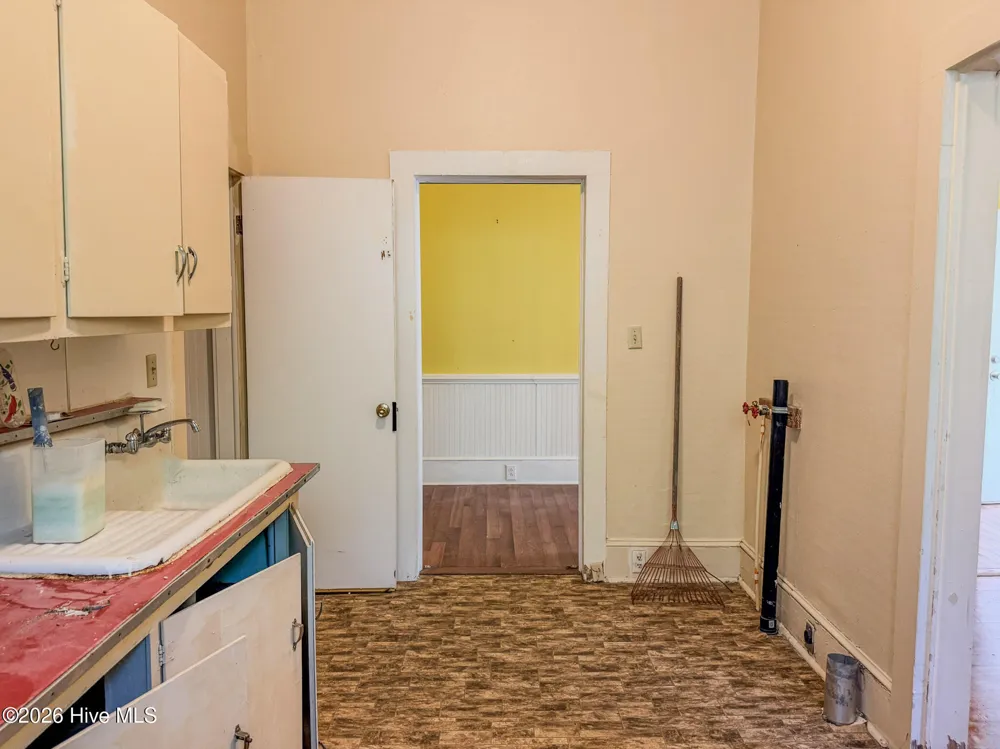 602 E Gertrude Street Fairmont, NC 28340