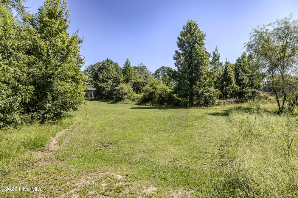 602 E Gertrude Street Fairmont, NC 28340