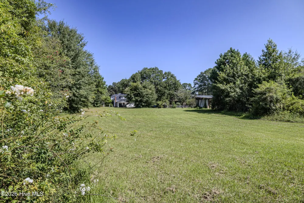 602 E Gertrude Street Fairmont, NC 28340