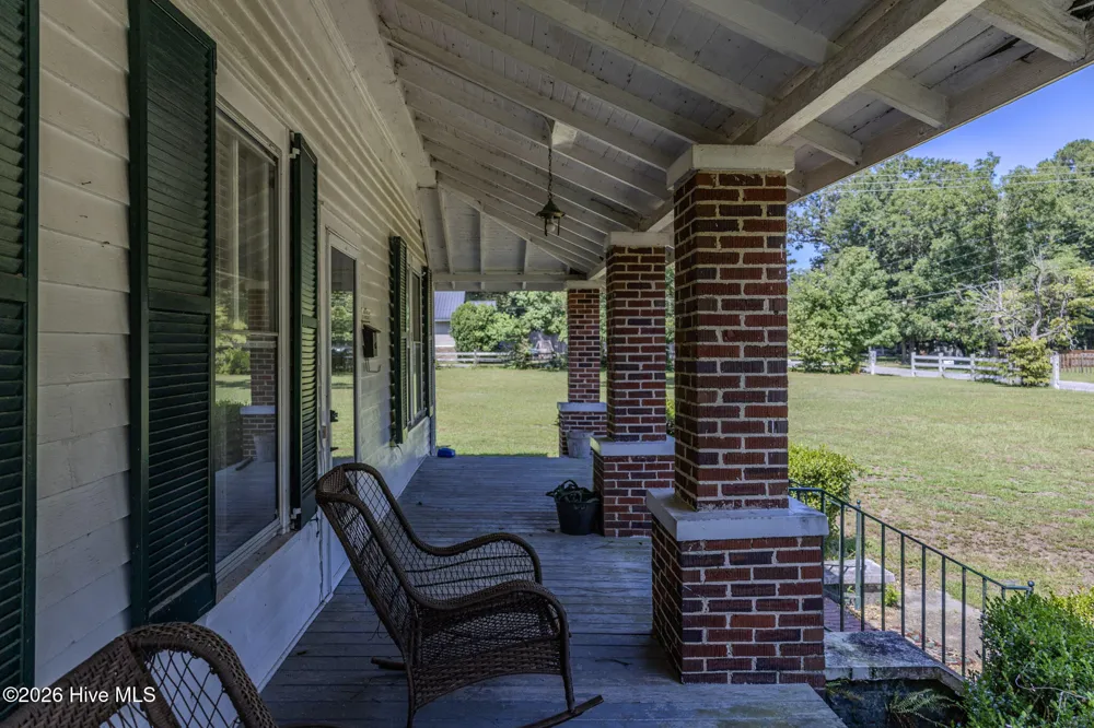 602 E Gertrude Street Fairmont, NC 28340