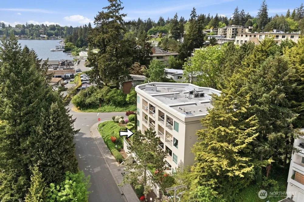 10000 Meydenbauer Way SE #1 Bellevue, WA 98004