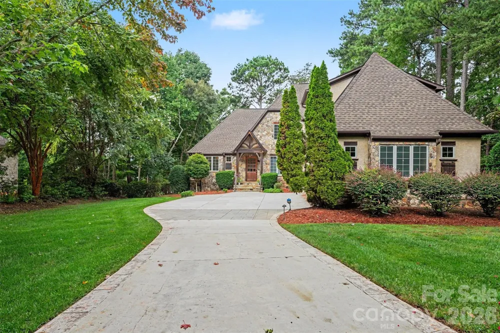 7484 Cottonwood Drive Denver, NC 28037