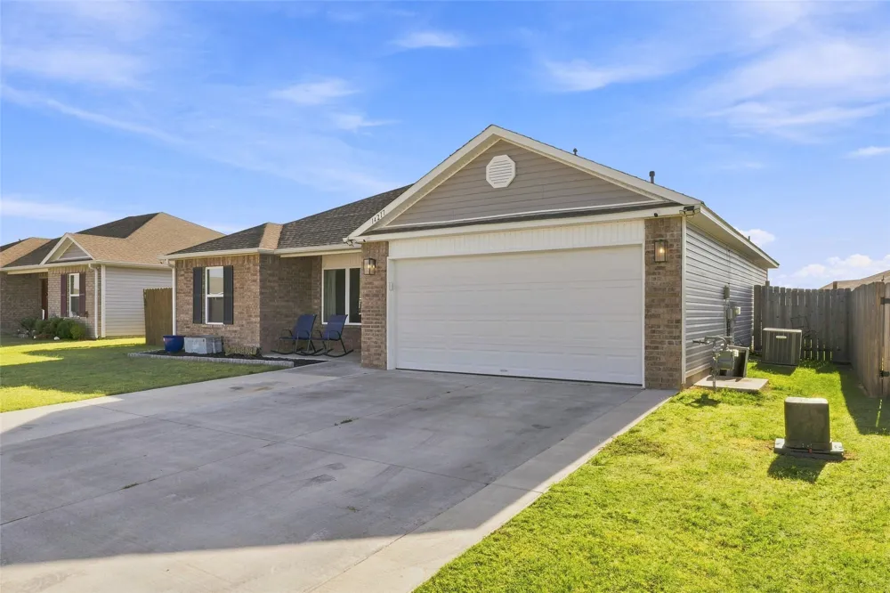 14217 75 EastAvenue Collinsville, OK 74021