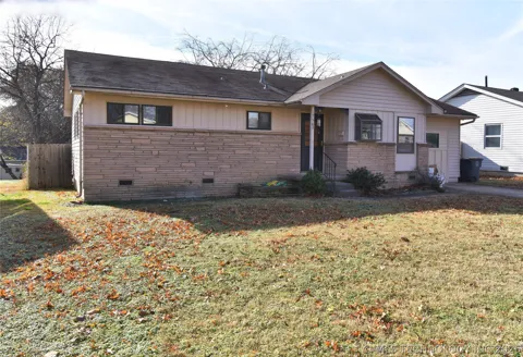 5746 E 26th Place
