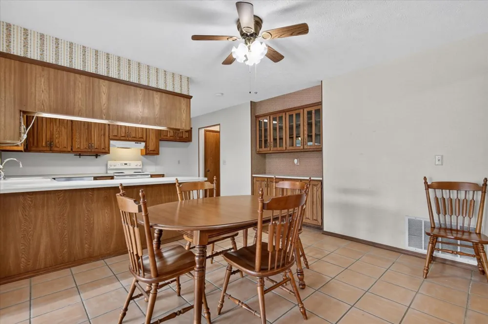 1013 King Drive Bartlesville, OK 74006