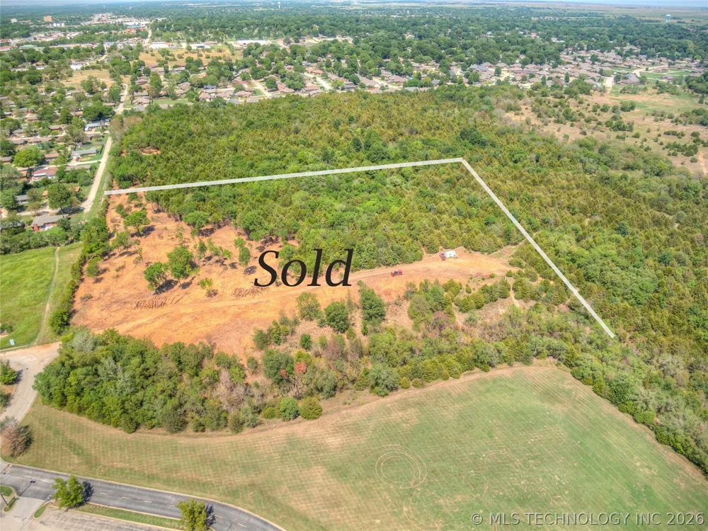 1 SE Barnett Avenue Bartlesville, OK 74006