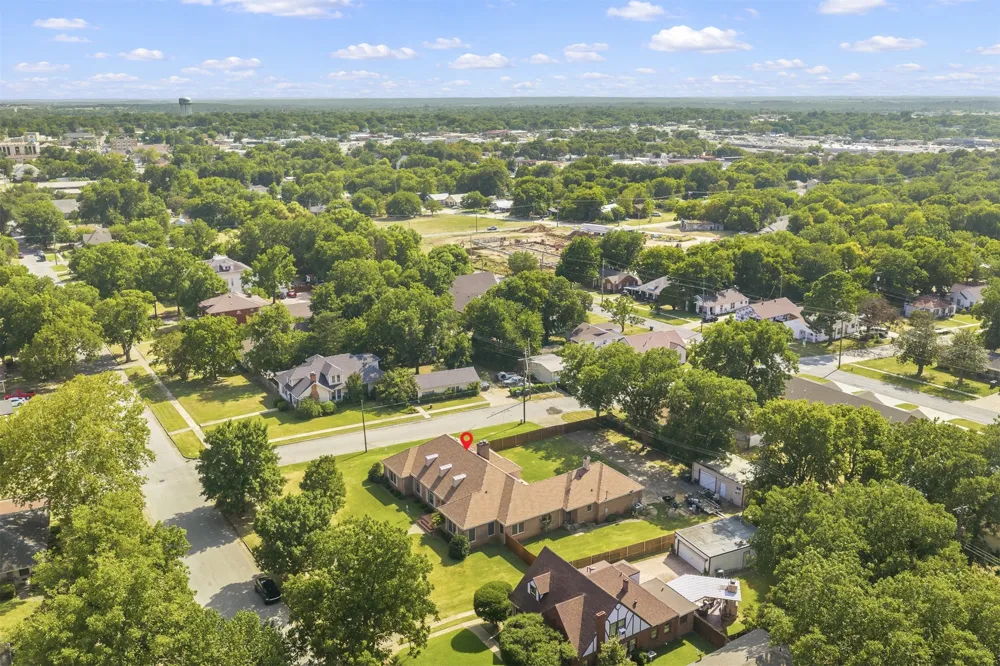 801 NW D STREET Ardmore, OK 73401
