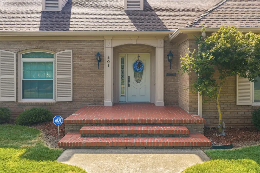 801 NW D STREET Ardmore, OK 73401