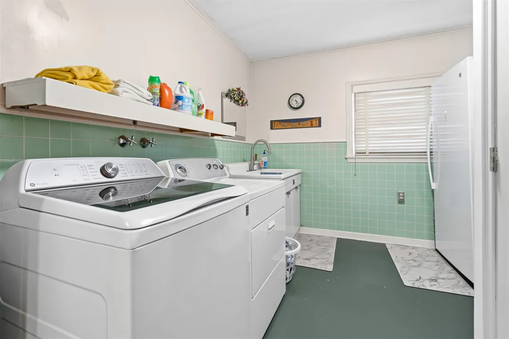 801 NW D STREET Ardmore, OK 73401