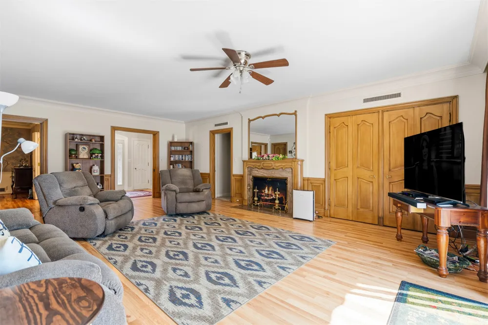 801 NW D STREET Ardmore, OK 73401