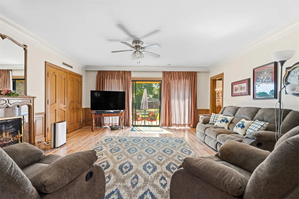 801 NW D STREET Ardmore, OK 73401