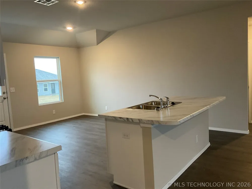 1108 W Odessa Road Claremore, OK 74019