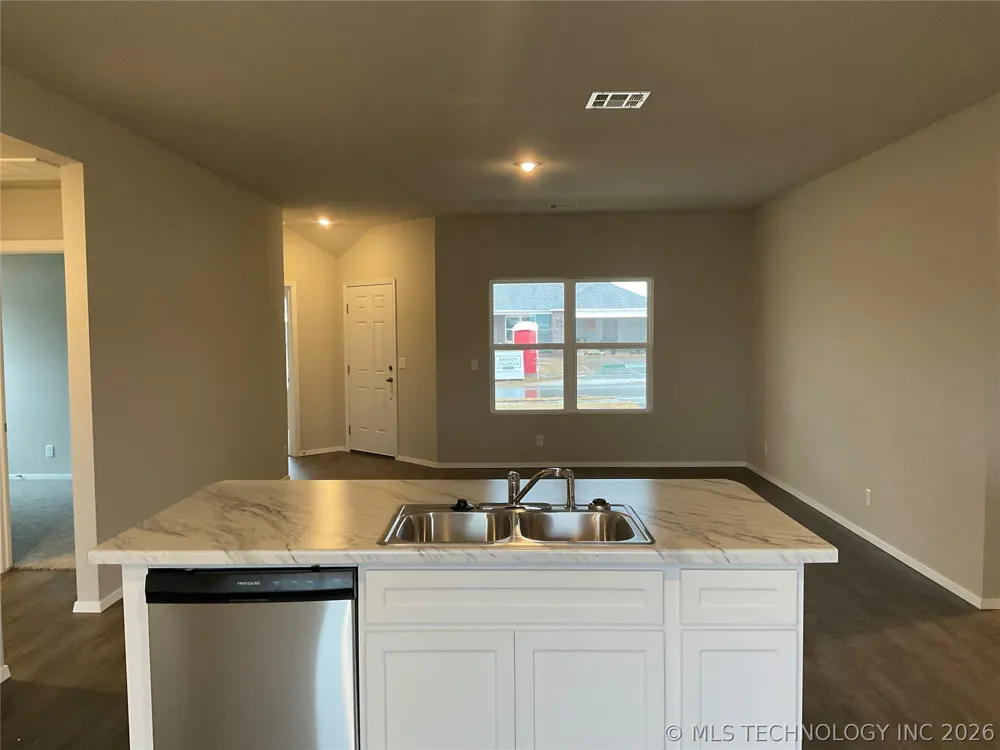 1108 W Odessa Road Claremore, OK 74019