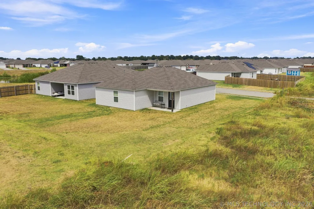11526 S 235th East Avenue Broken Arrow, OK 74014
