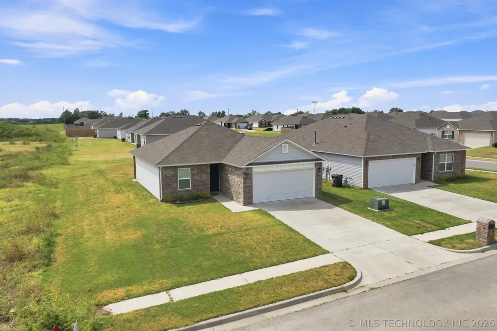 11526 S 235th East Avenue Broken Arrow, OK 74014