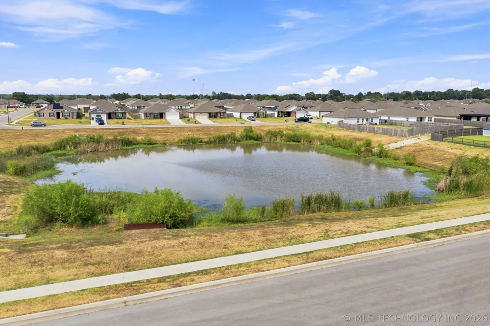 11526 S 235th East Avenue Broken Arrow, OK 74014