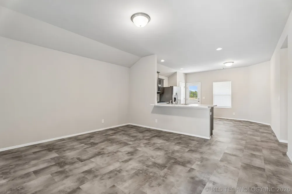 11526 S 235th East Avenue Broken Arrow, OK 74014