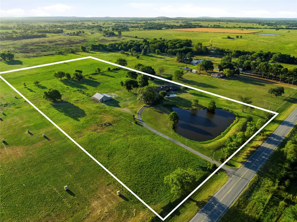 18760 Highway 52 Highway Morris, OK 74445