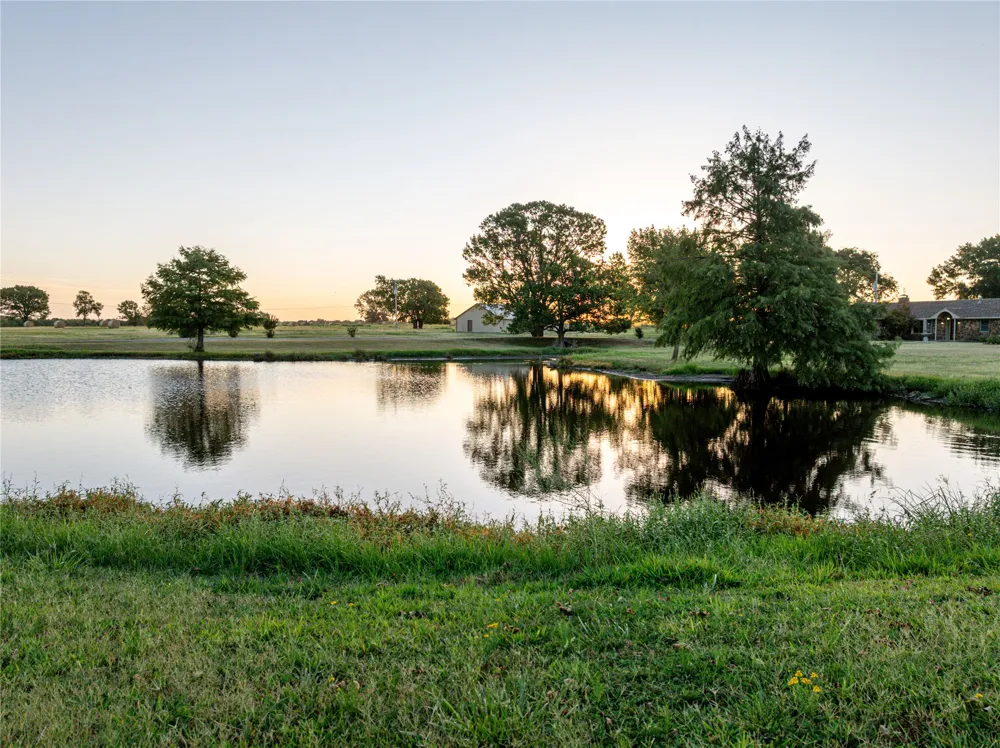 18760 Highway 52 Highway Morris, OK 74445