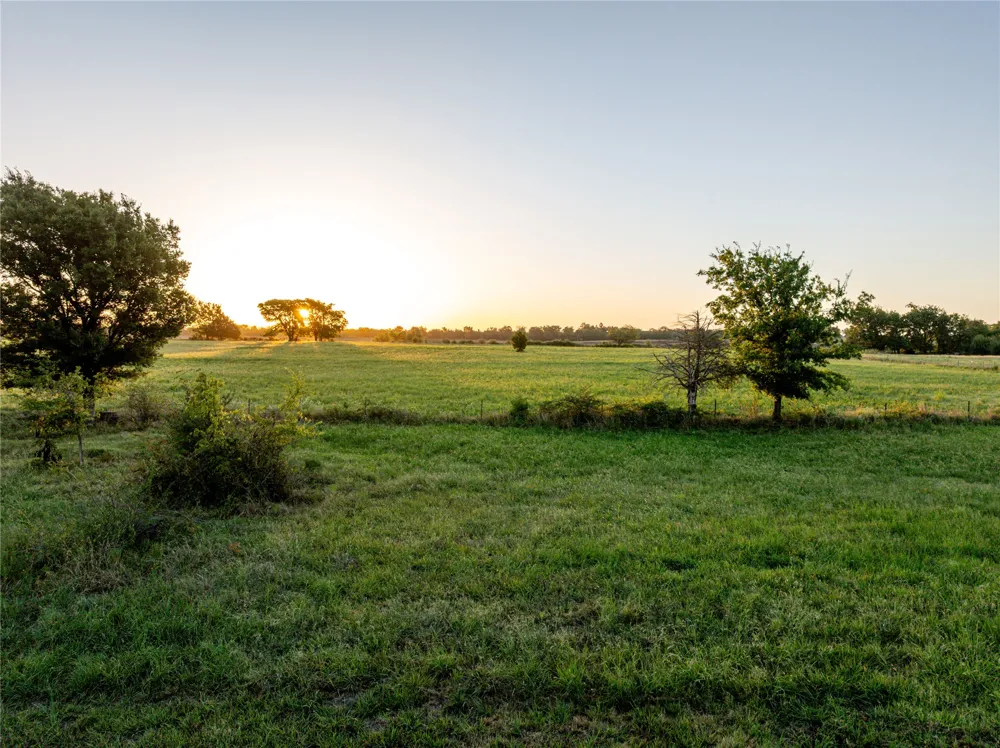 18760 Highway 52 Highway Morris, OK 74445