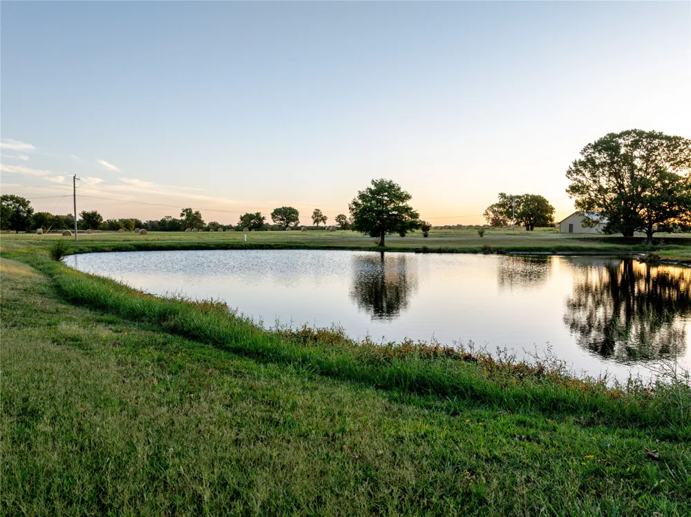 18760 Highway 52 Highway Morris, OK 74445