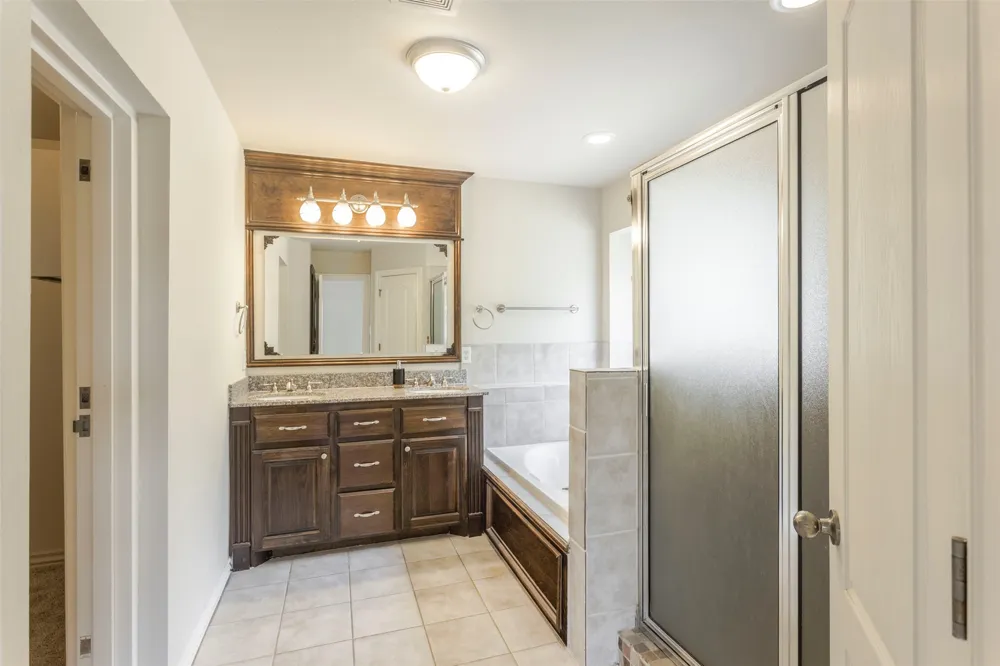 720 Hedgewood Drive Oklahoma City, OK 73160